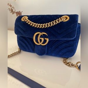 Gucci ..GG Marmont Chain Flap velvet crossbody bag